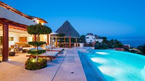 2 piscinas al aire libre, sombrillas, tumbonas