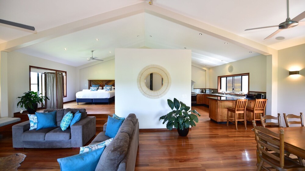 Mullumbimby Rural Escape Harry's Place Deals & Reviews (Main Arm