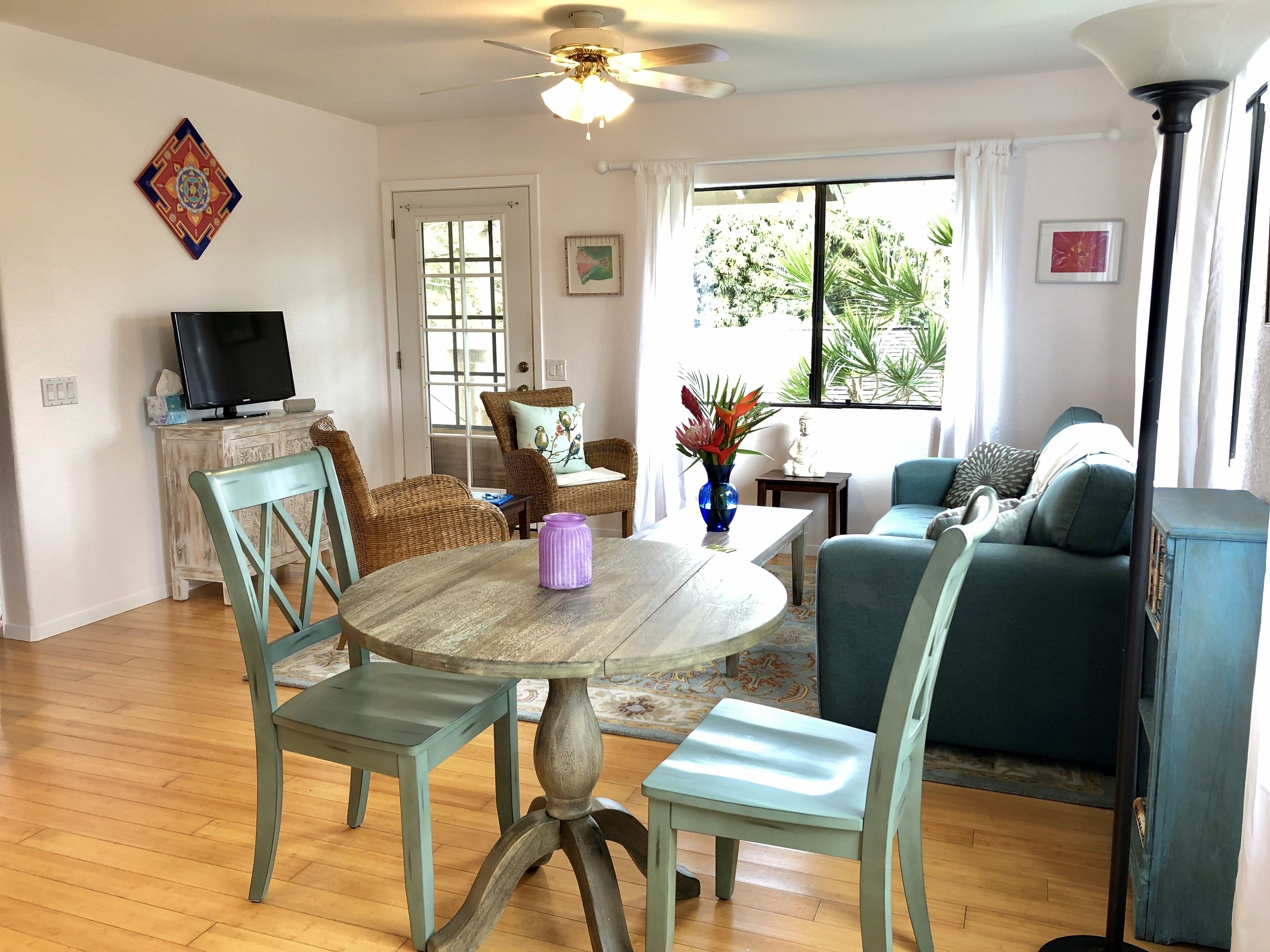 Beautiful Cozy Cottage 15 Minute Drive to Beaches in Makawao, United States