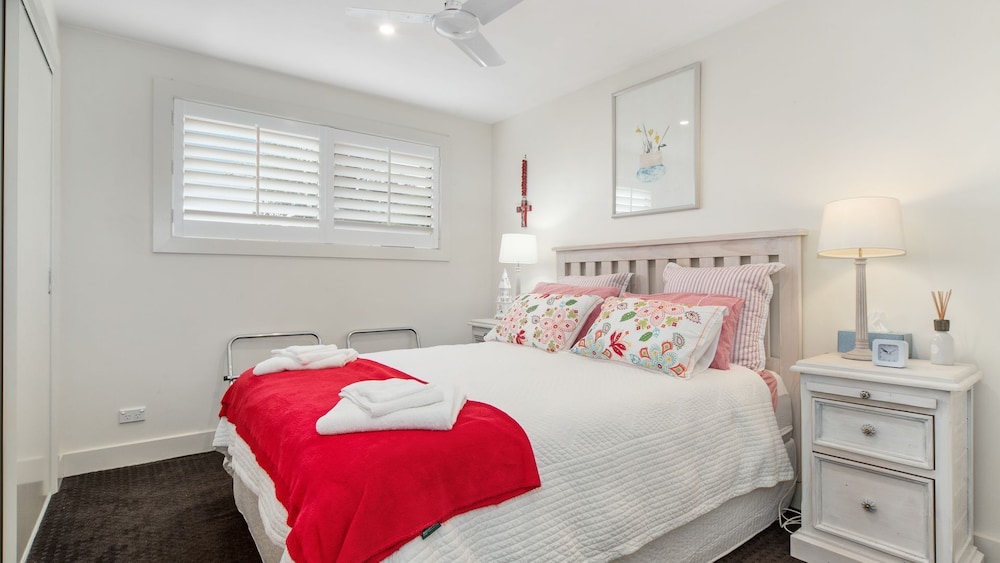 Gulls Way - Personal Space Within Contemporary Surroundings