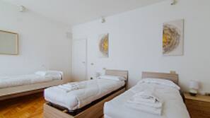2 slaapkamers, individueel gedecoreerd, individueel gemeubileerd