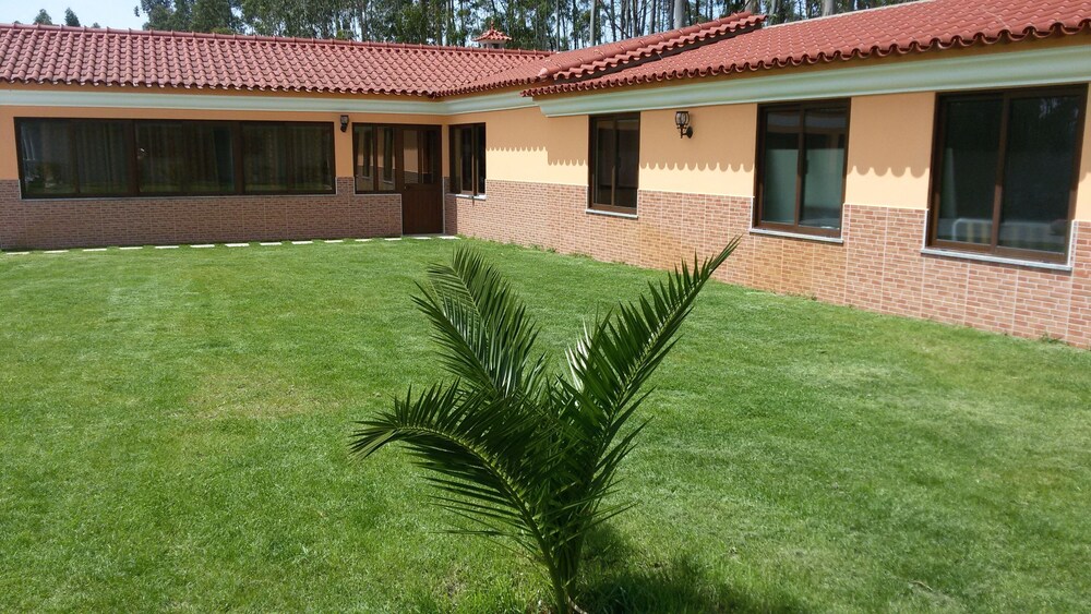 Ideal for Families With Children, There is Plenty of Room to Play. Pets Accepted in Vagos, Portugal
