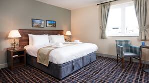 In-room safe, desk, iron/ironing board, free WiFi