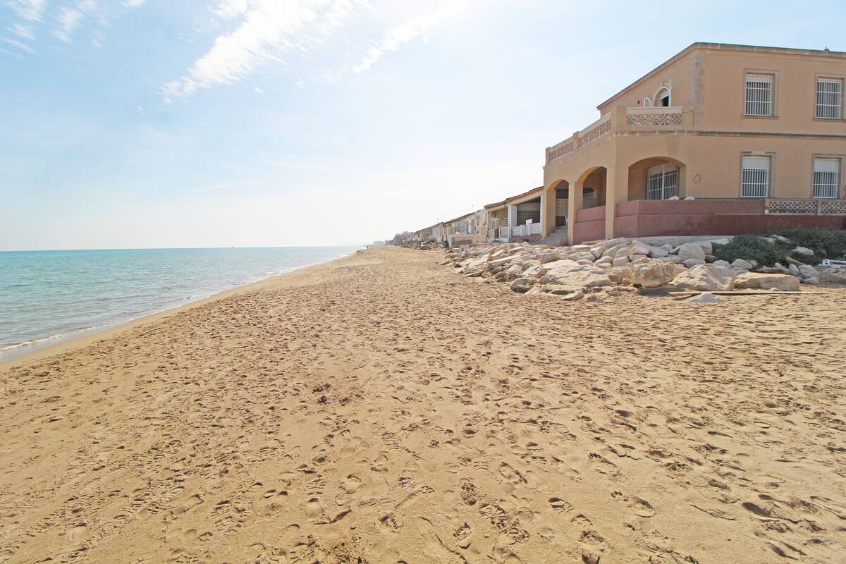 Villa Babylon Septemberaanbieding Eerste Lijn Van Het Strand Faciliteiten En Beoordelingen 2021 Expedia Nl