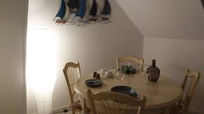 Réfrigérateur, micro-ondes, four, fourneau de cuisine