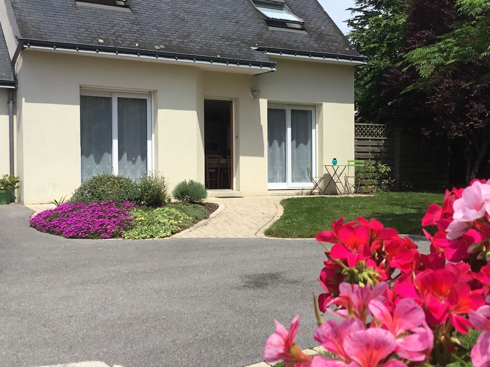 House for 5 People in Quiet Private Estate 5 Minutes From the Beach on Foot in Sarzeau, France