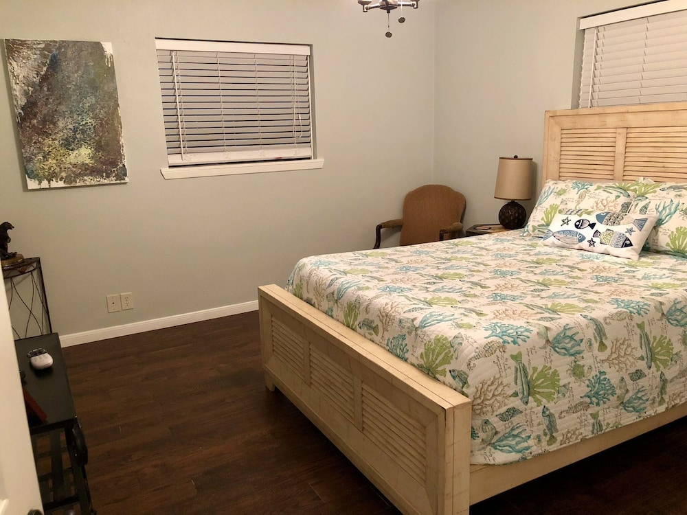 Waterfront Home On Lake Sam Rayburn! in Brookeland Best Rates & Deals