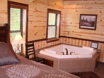 Panorama Cabin 15 Mile View Luxury Mountain Cabin Sleeps 4