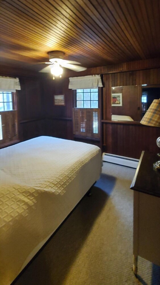 Pet Friendly on Penn Mount Gretna Vrbo