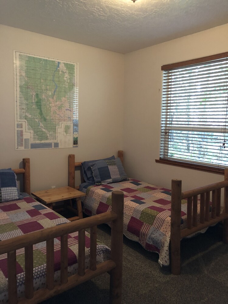 Custom Bull Lake Waterfront Home3000 SQ Feet Lincoln County Vrbo