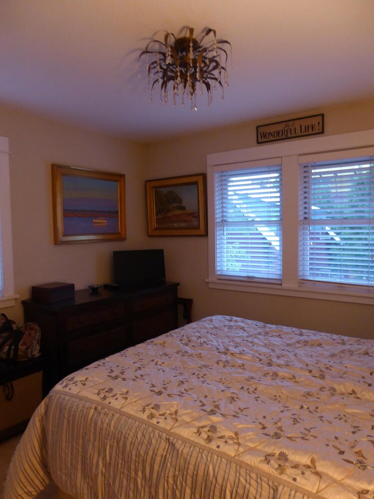 MontanAloha, a Quaint hideaway just North of Downtown Missoula