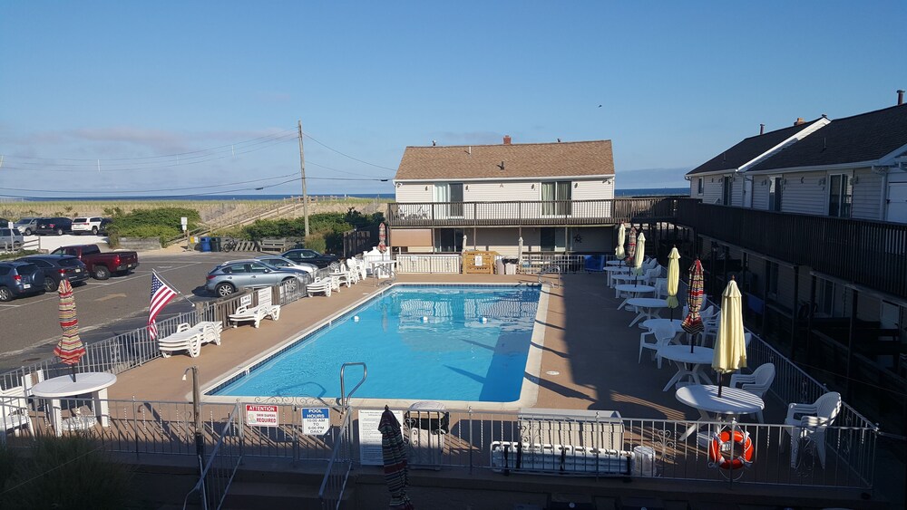 Heart of Beach Haven LBI Oceanfront Condo; Inground Pool in Beach