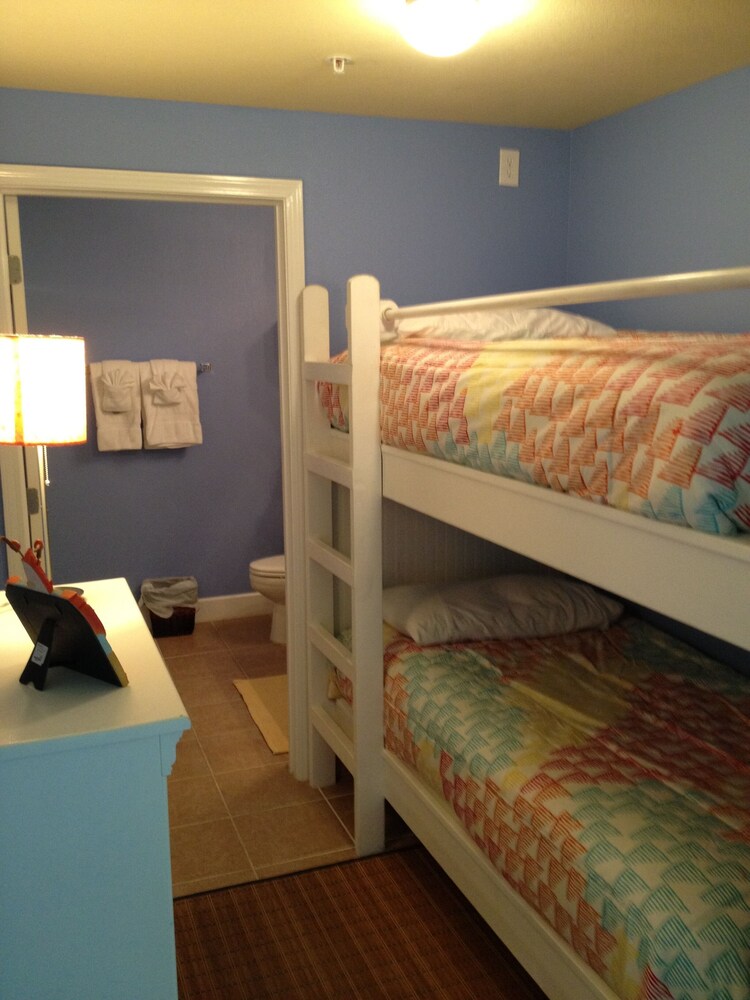 Walk to Pier Park!   4th Floor! Sleeps 6