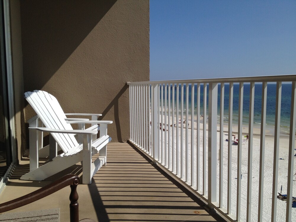 Walk to Pier Park!   4th Floor! Sleeps 6