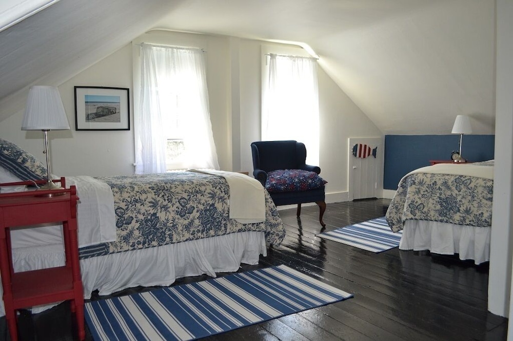 Quaint antique island home Orrs Island Vrbo