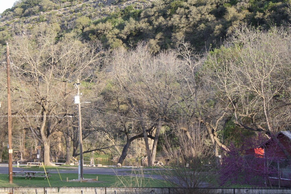 New Beautiful Home in River Road Villas, "River Time" on the Guadalupe River