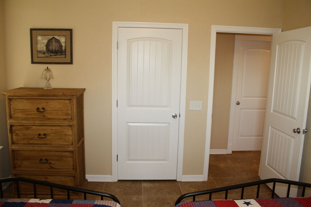 New Beautiful Home in River Road Villas, "River Time" on the Guadalupe River