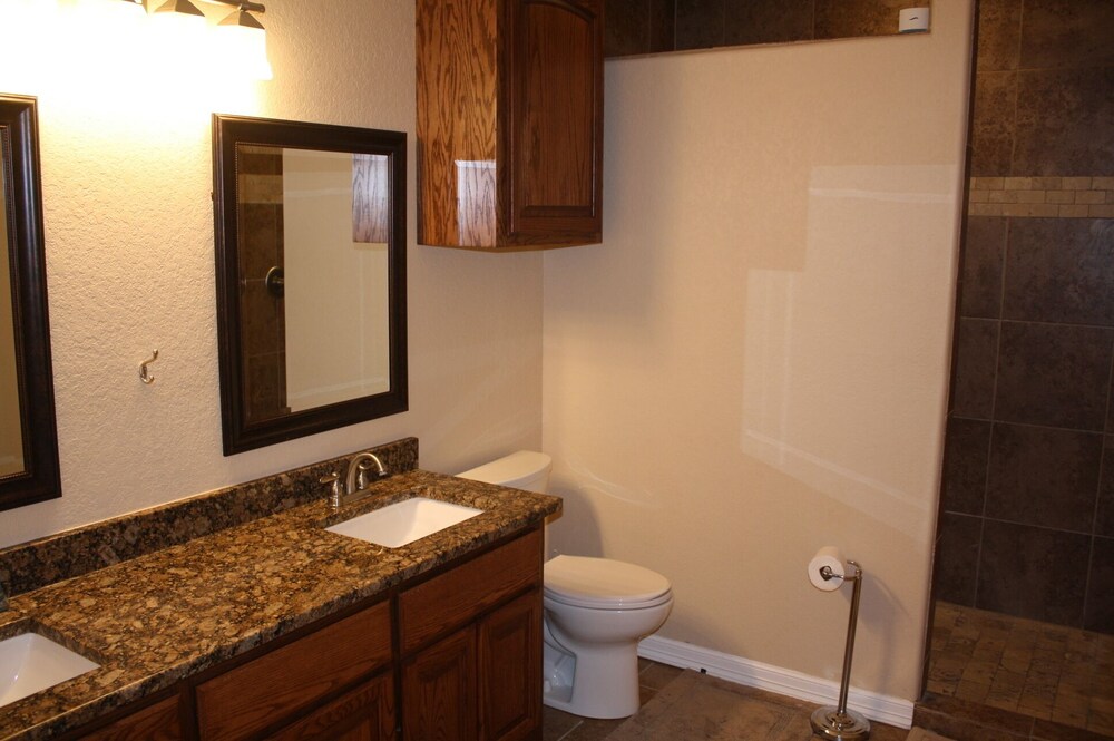 New Beautiful Home in River Road Villas, "River Time" on the Guadalupe River