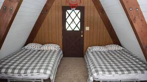2 bedrooms, linens