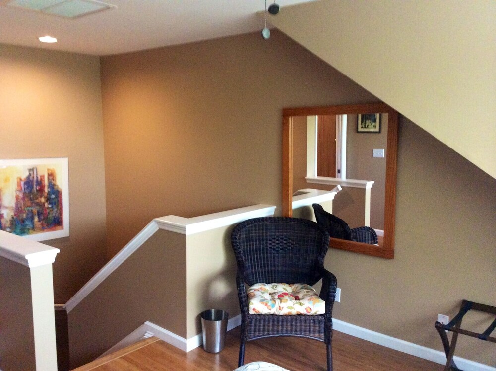 Spacious Truman Annex End Unit Townhouse /Side Courtyard Key West Vrbo