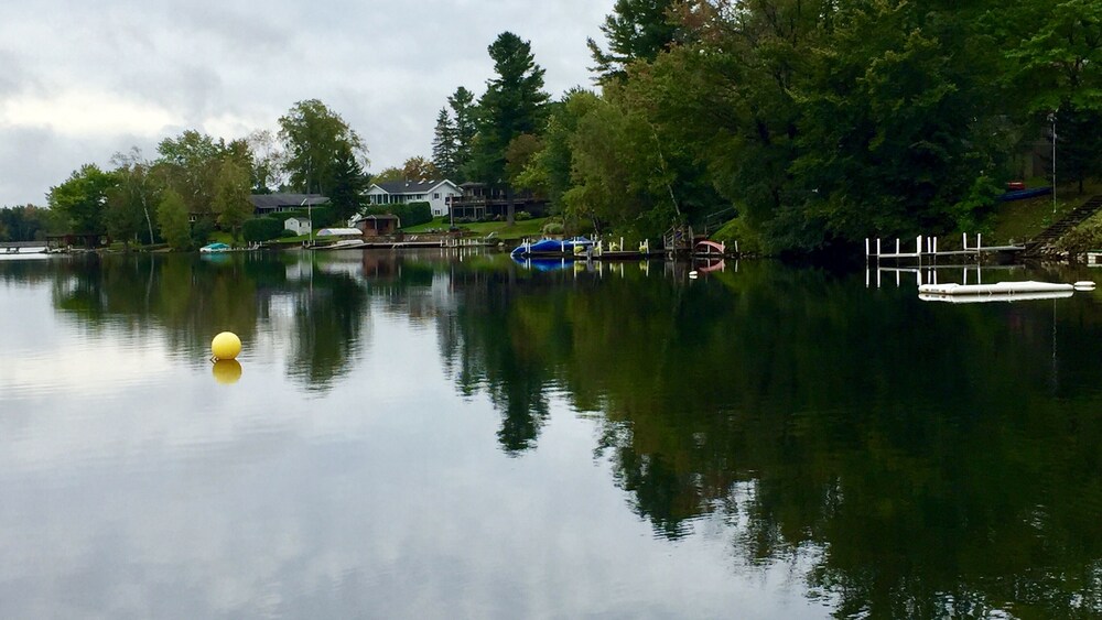 Berkshire Cottage on Ashmere Lake, Hinsdale Room Prices & Reviews