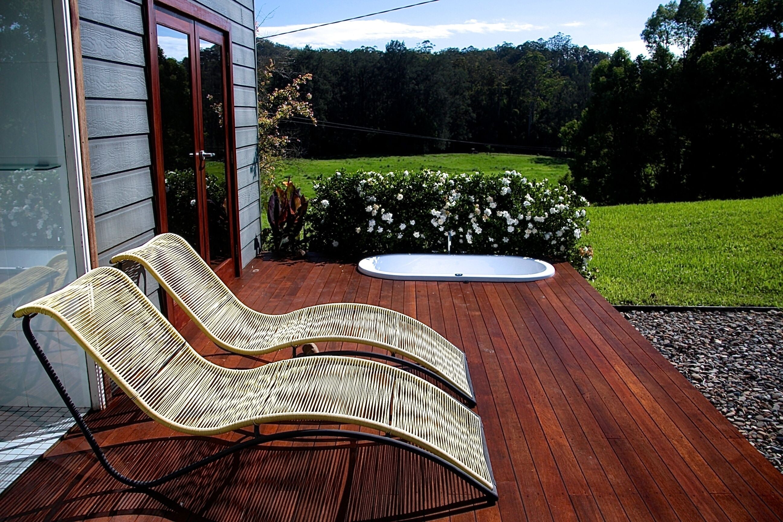 Afterglow Offers Romance, Luxury and Indulgence Amid the Quiet Beauty of Nature