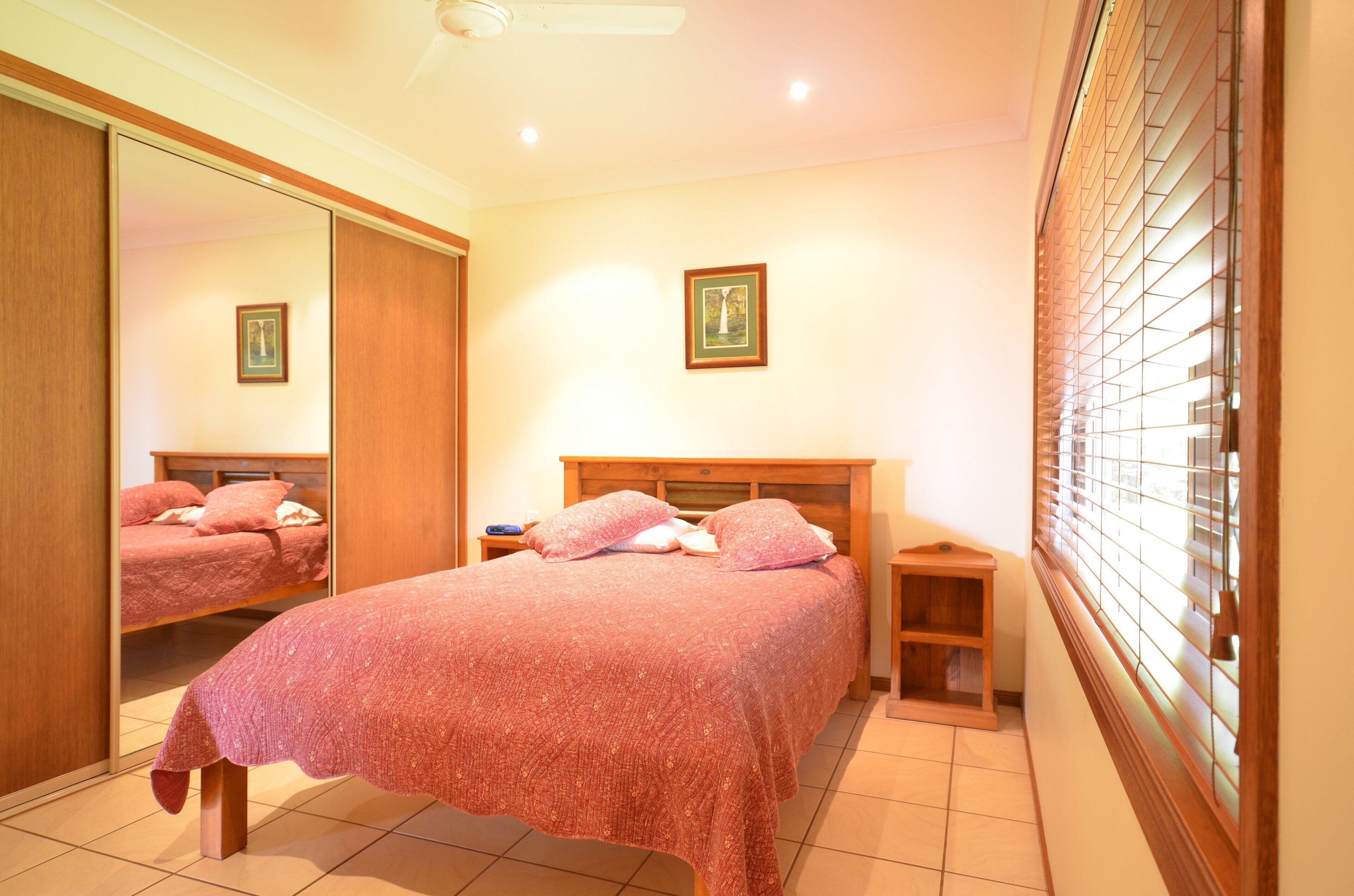 Panoramic Views set on the Highest Point of Town