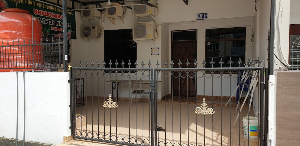 Your Home 01 Beside Bcs Shopping Mall 6 10paxs Lots Of