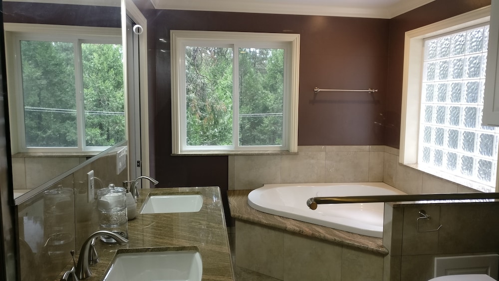 Come Escape! mountains, lakes, rivers, Apple Hill, wine, snow, ski