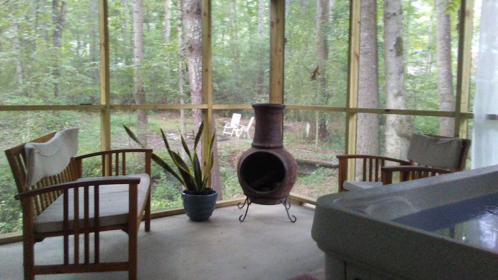 A woodsy suburban gem near Asheville NC   