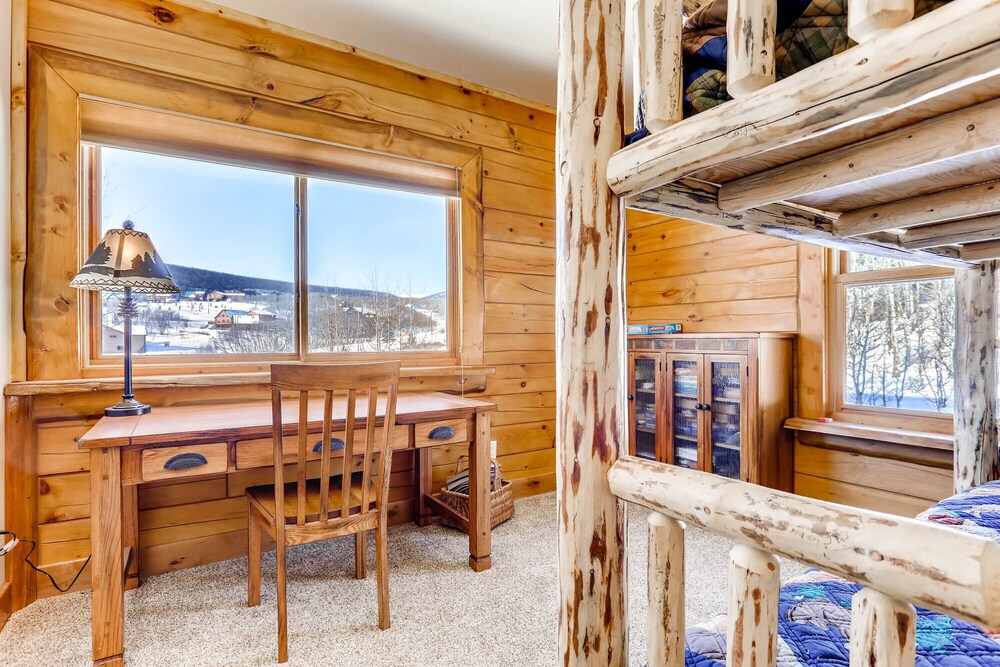 High Creek Lodge New Custom With Hot Tub Pool Table 2 Steam Featured Image Guestroom