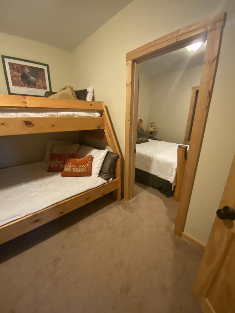 Cody Wy 30 minute drive Meeteetse Vrbo