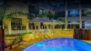 Piscina externa
