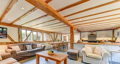 Butley Barn