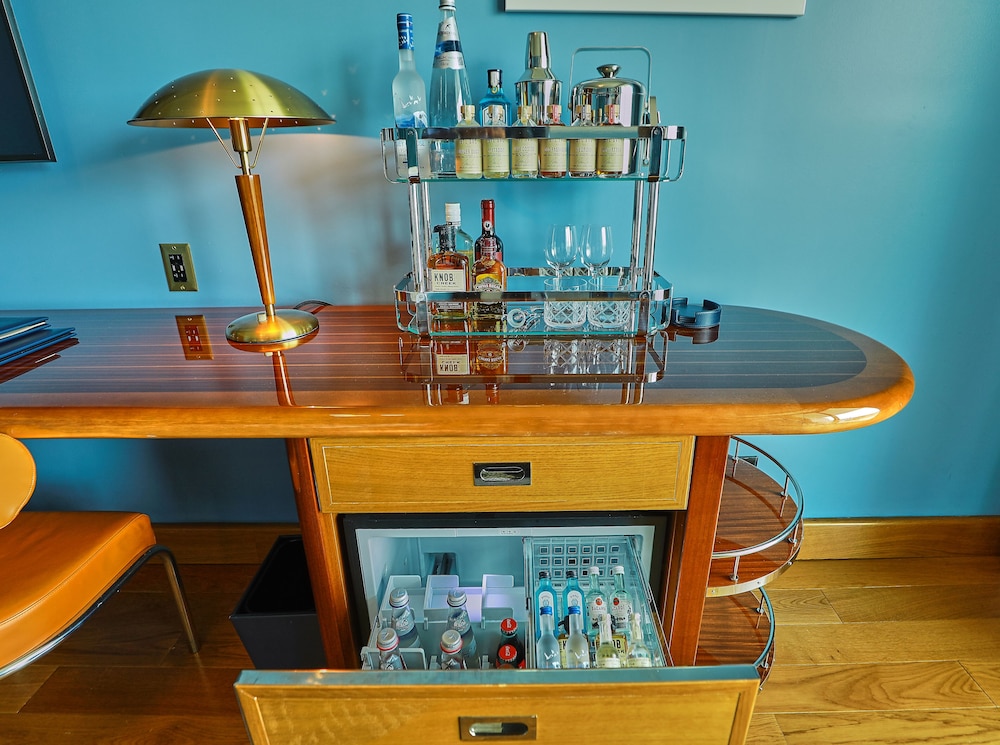 Minibar, Mr. C Miami – Coconut Grove