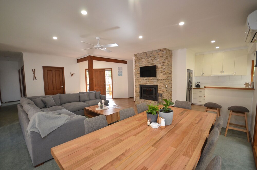 Mountain Range Retreat