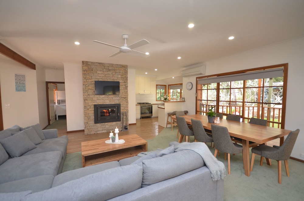 Mountain Range Retreat