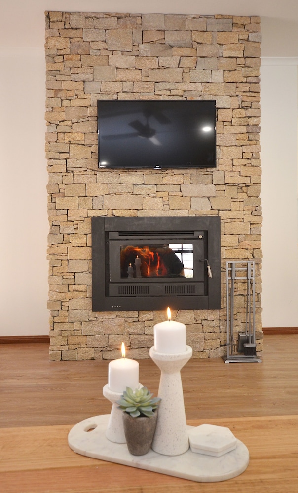 Mountain Range Retreat