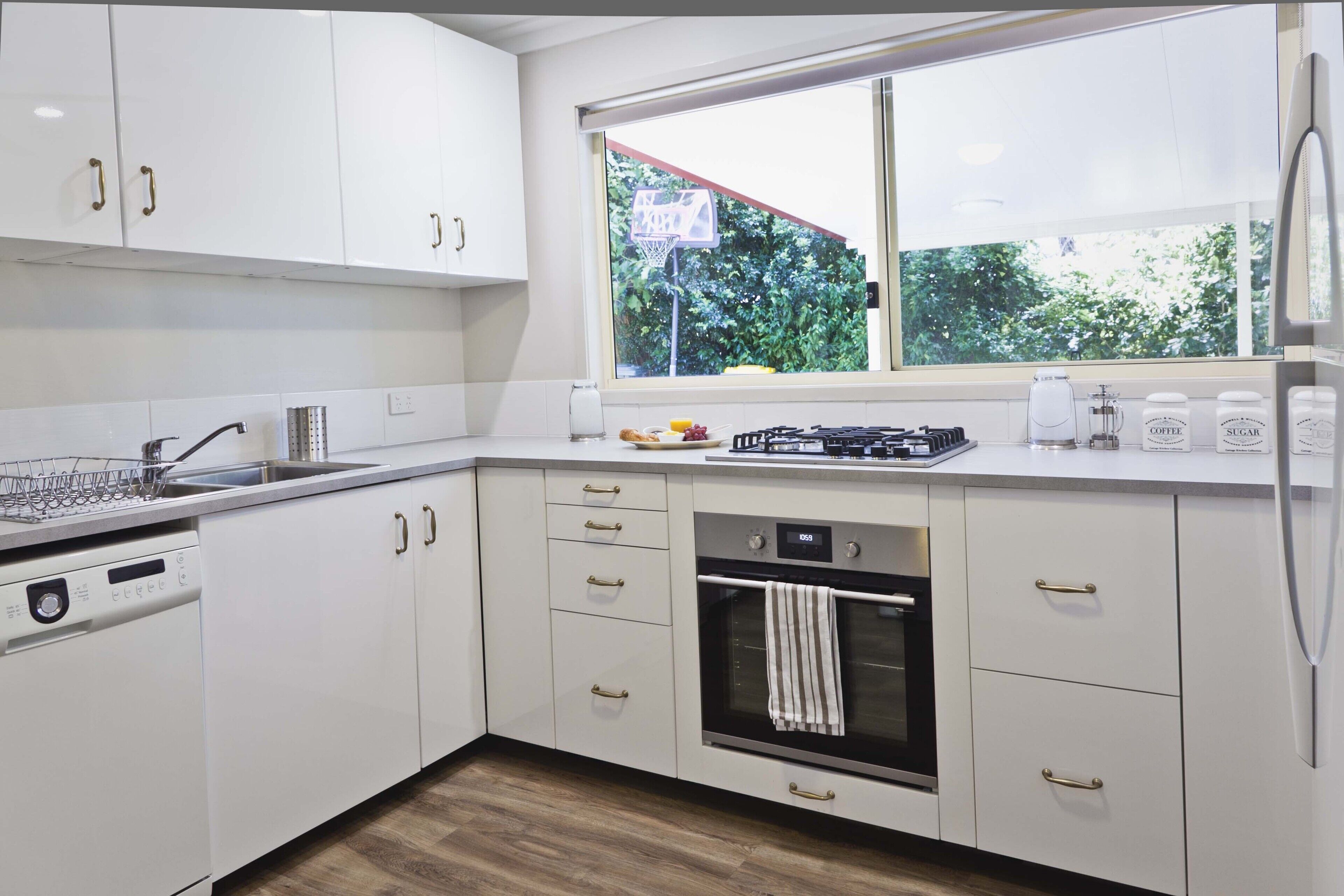 Shasta Place is a new Fully Self Contained air Conditioned Apartment With a Spa