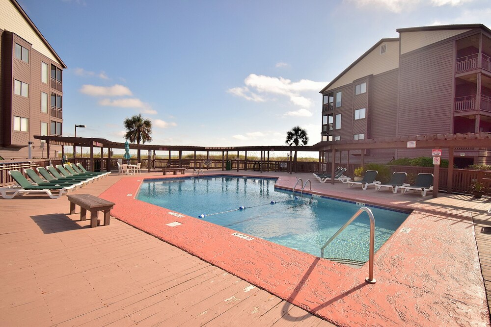 Tilghman Beach and Racquet Club Unit: 166! Across the street from the beach!