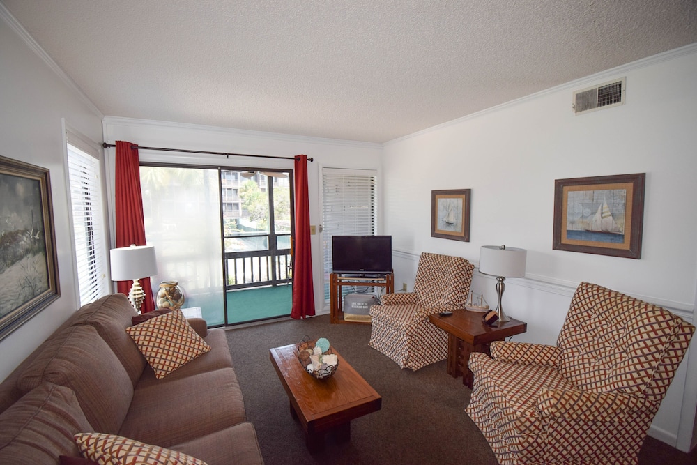 Tilghman Beach and Racquet Club Unit: 166! Across the street from the beach!