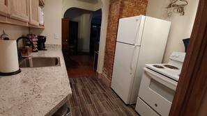 Fridge, microwave, coffee/tea maker, toaster