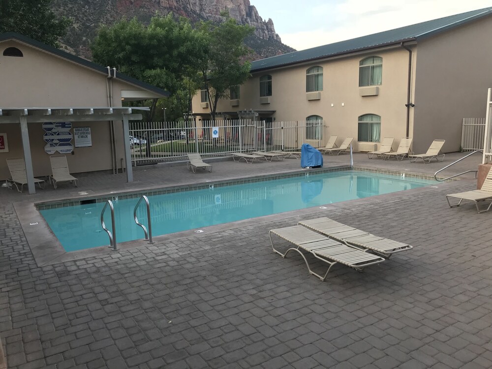 Tiny Cabin at Zion Canyon Campground and Resort. Only .5 mile from Park