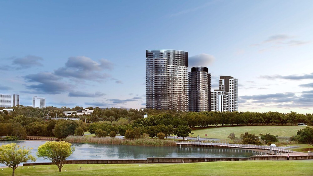 Australia Towers // 3 Bed 2 Bath Spacious and Modern Apartment, Olympic Park Views - 17.03