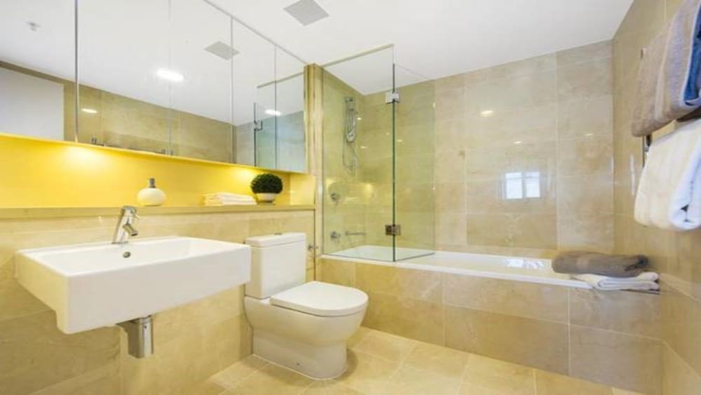 Australia Towers 20.06 // 3 Bed 2 Bath Apartment, Amazing Sydney CBD Views