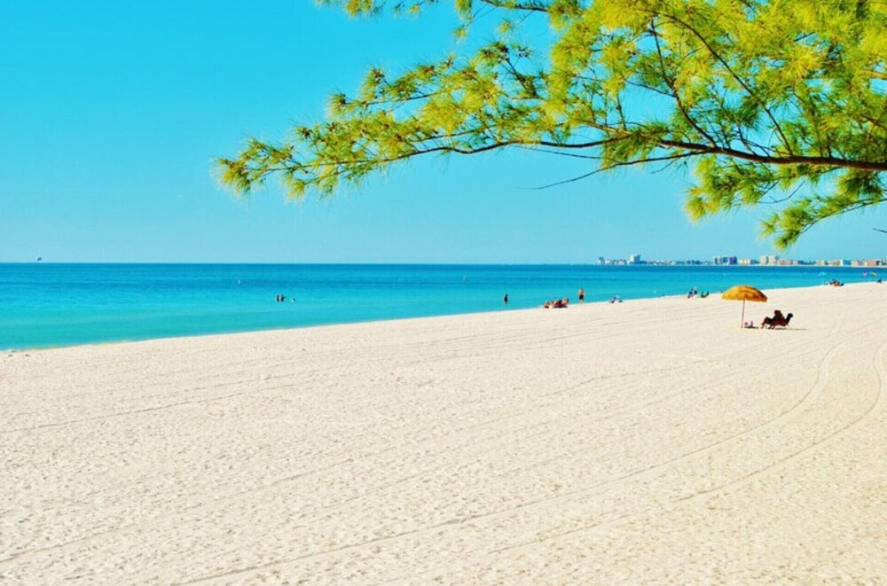 Cozy Condo on Sunset Beach #24 Harbor House