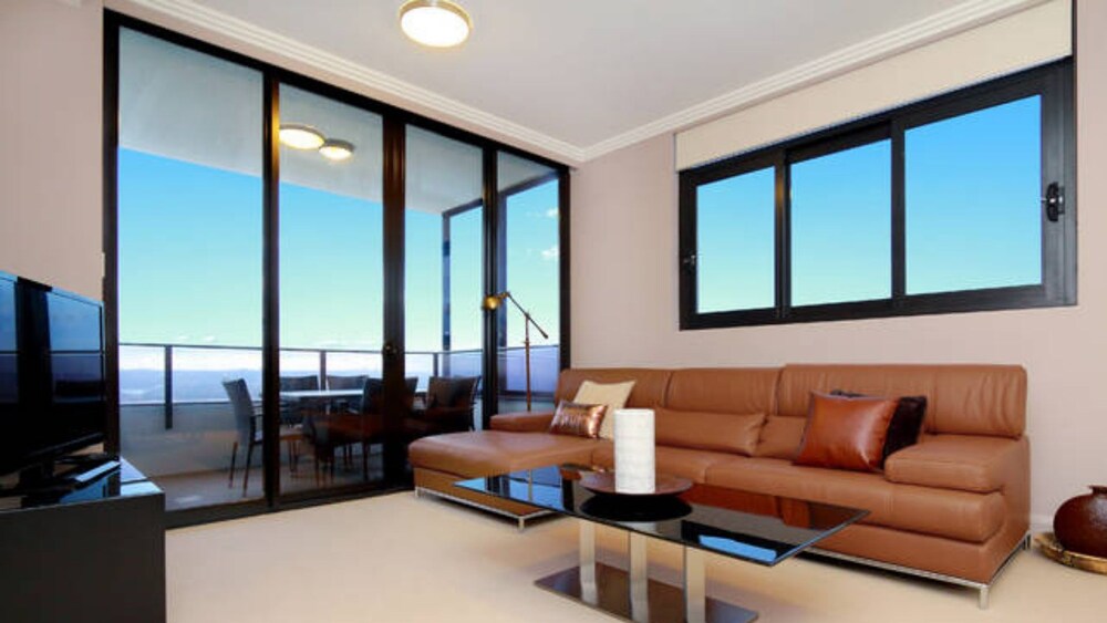 Australia Towers 19.06 // 3 Bed 2 Bath Apartment, Sensational Sydney CBD Views