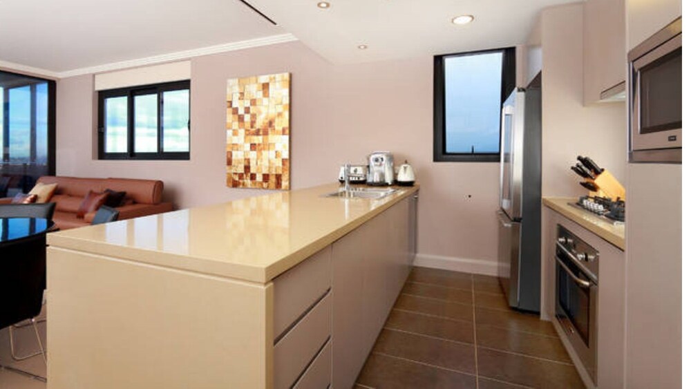 Australia Towers 19.06 // 3 Bed 2 Bath Apartment, Sensational Sydney CBD Views