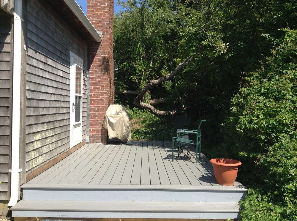 The Lodge - A Relaxing New England Cottage (Pets Considered)