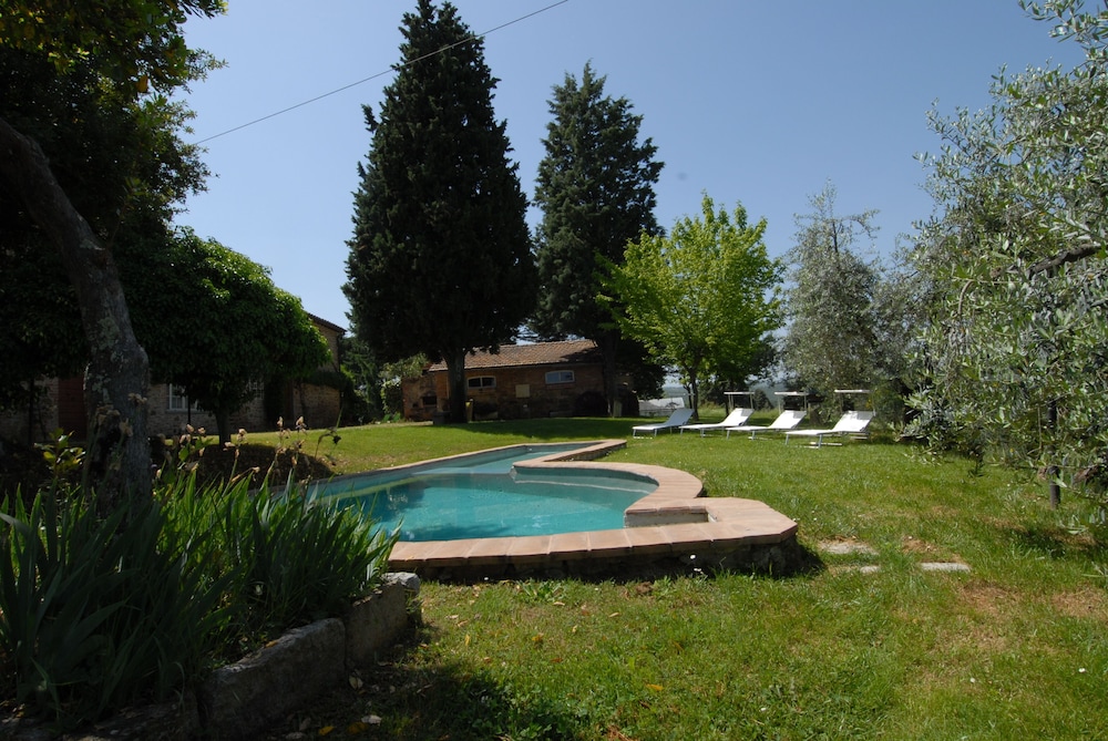 Villa in Città Della Pieve. A Peaceful Oasis Among Woods and Olive Groves in Città Della Pieve, Italy